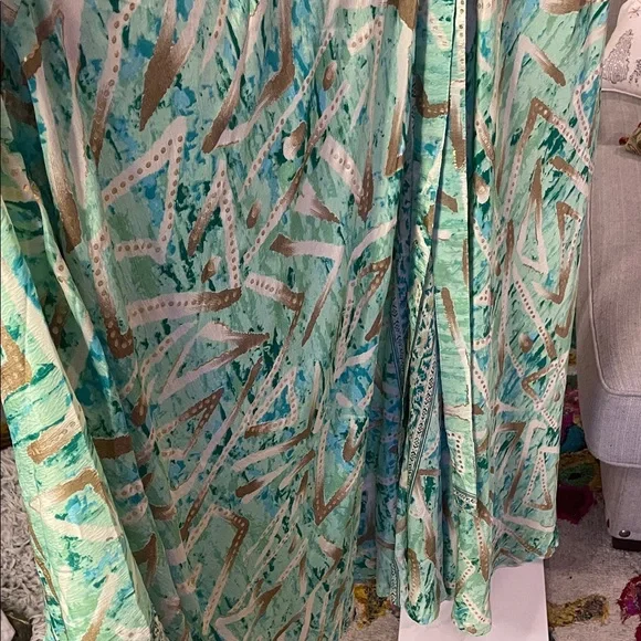 Chic Geometric Maxi Dress with Bow Detail - Picture 6 of 8